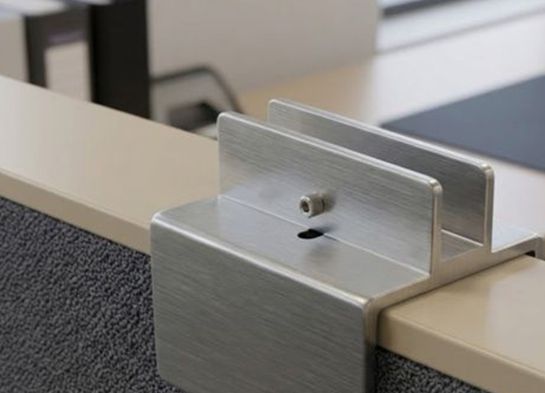 U channel bracket for cubicle height extender PAT12H
