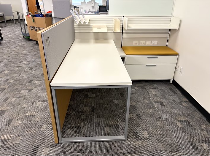 Used herman miller canvas benching 061026 FCO3 2 Used herman miller canvas benching 061026 FCO3 2